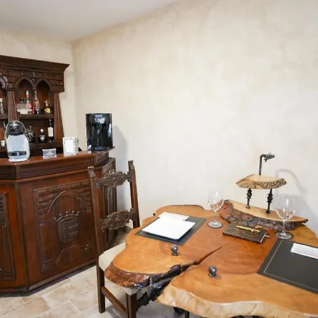 Pensión Gesualdo Suites 4*