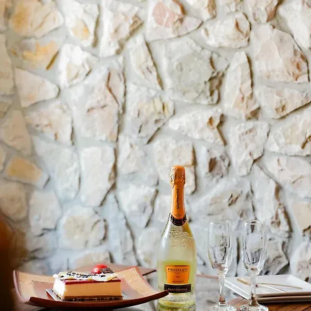 Gesualdo Suites 3* Gesualdo