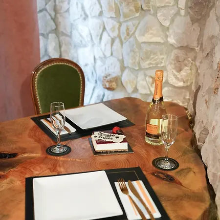 Pensión Gesualdo Suites